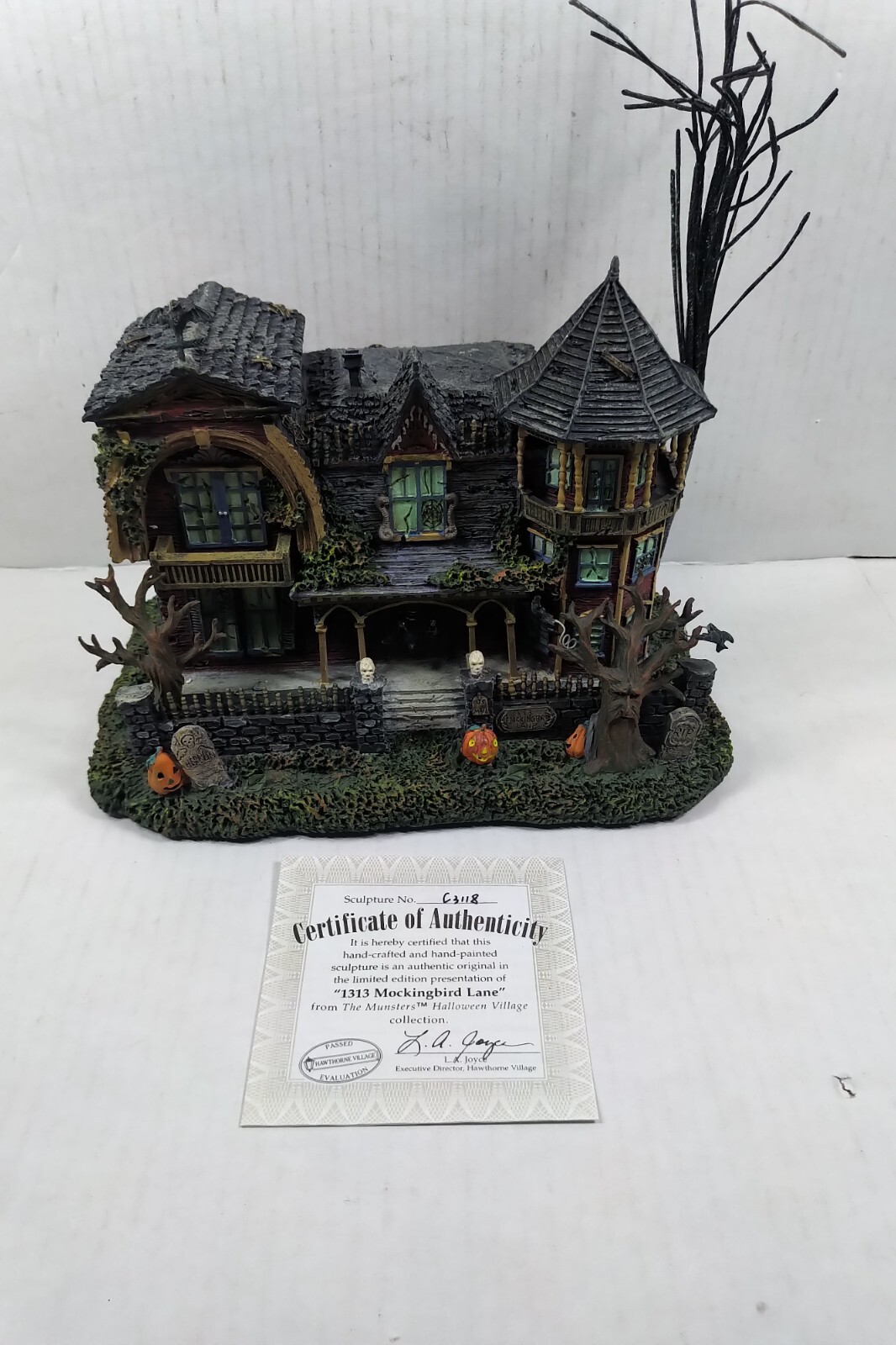 Hawthorne Village The Munsters 1313 Mockingbird Lane House COA Foam box