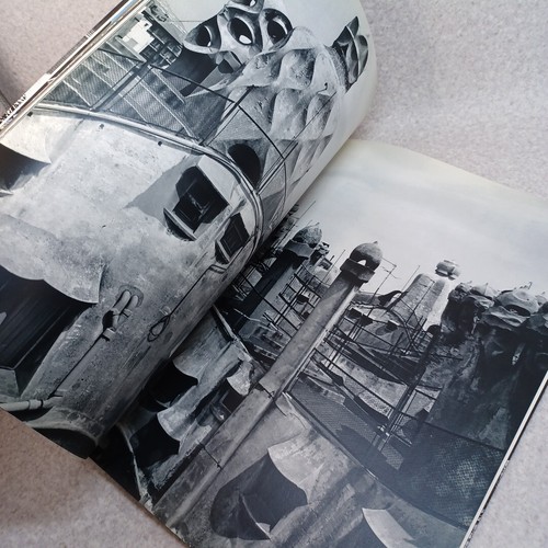 GA Global Architecture #17 Antonio Gaudi CasaBatllo Yukio Futagawa - Picture 14 of 24