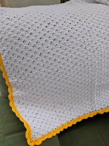 Pima Cotton White Baby Blanket and Bonnet. NEW! - 第 4/4 張圖片