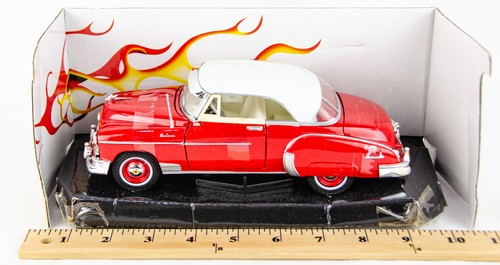 Motor Max 1:24 Scale American Graffiti 1950 Chevrolet Bel Air Diecast Model Car - Picture 3 of 8