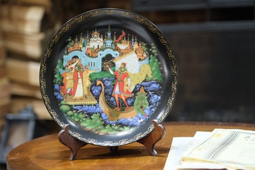 Sadko Russian Tales Porcelain Plate by Palekh Masters "The Russian Legends" - 第 1/4 張圖片