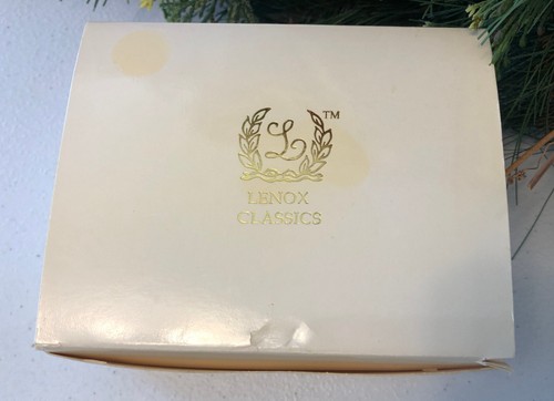 vtg 1998 LENOX Porcelain Snowman Ornament 3.75" Its A Frosty Morning 24k Trim - Picture 12 of 12