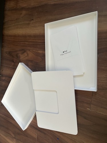 Apple Magic Keyboard A2261 Boxed READ - Picture 3 of 3
