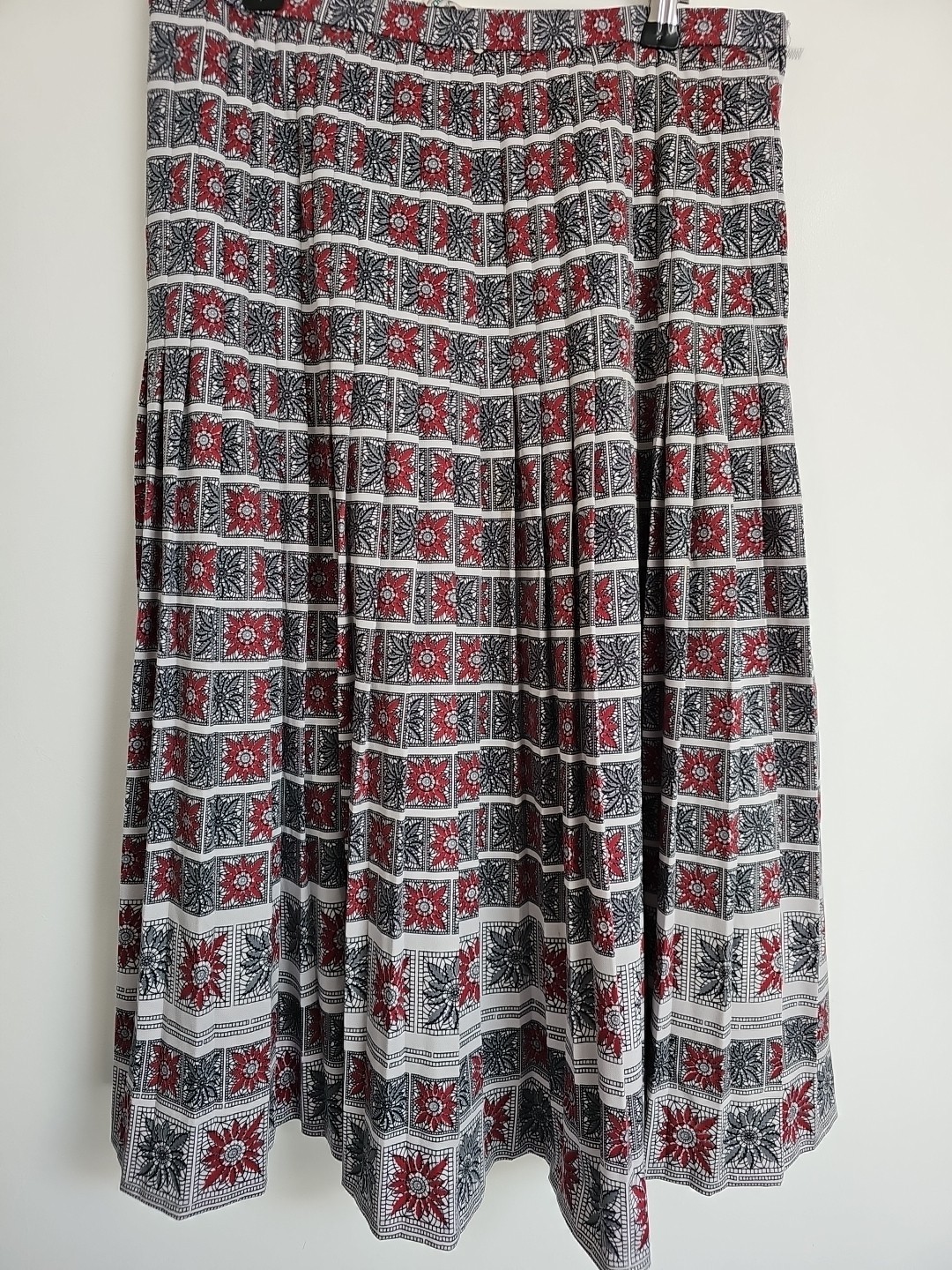 Vintage Frankenwalder Floral Pleated Midi Modest Skirt Size 10 image 2