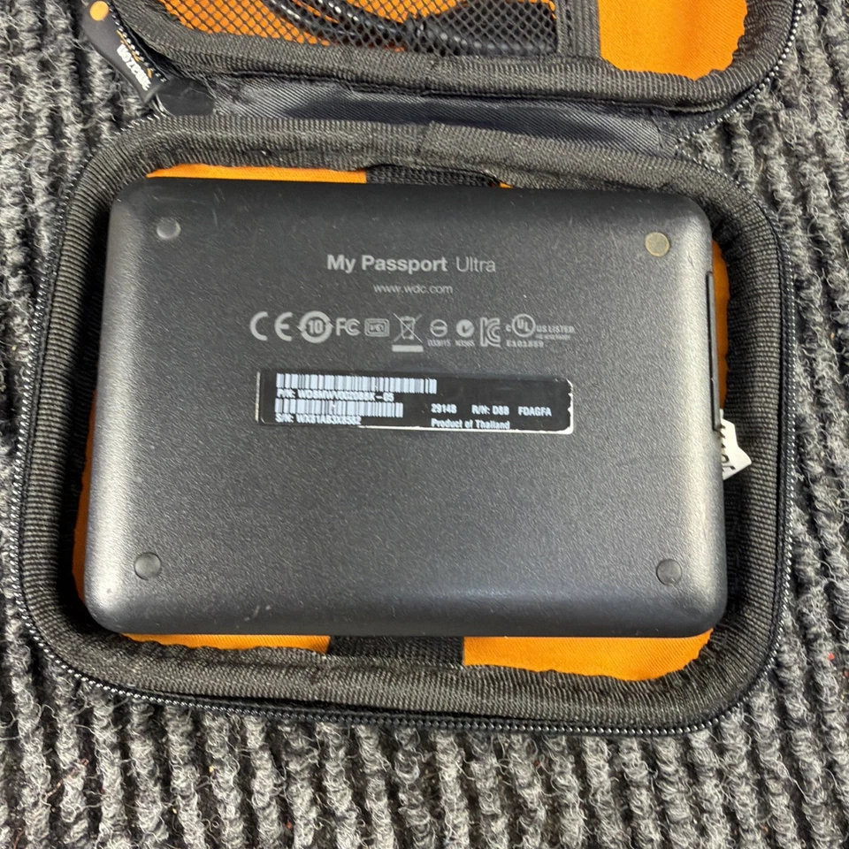 WD My Passport Ultra Portable Drive 1TB HDD WDBZFP0010BBK-04 Black - Image 4 of 4