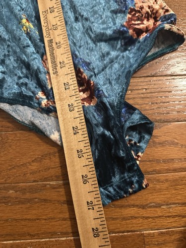 Rainbow brand Bodysuit Vintage Womens Medium Velvet Blue Floral Flare Sleeve - Picture 10 of 10