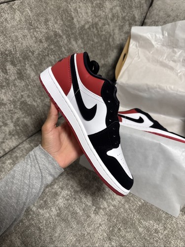 Taglia UK 7,5 - Nike Air Jordan 1 punta bassa bianca nera rosso varsity - prezzo consigliato £ 120! - Foto 16 di 24