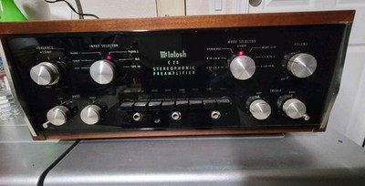 McIntosh C28 Solid State Stereophonic Preamplifier 