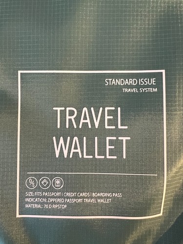 NEW HERSCHEL SUPPLY COMPANY TRAVEL PASSPORT WALLET NWT ARCTIC LIMITED EDITION - Picture 2 of 7