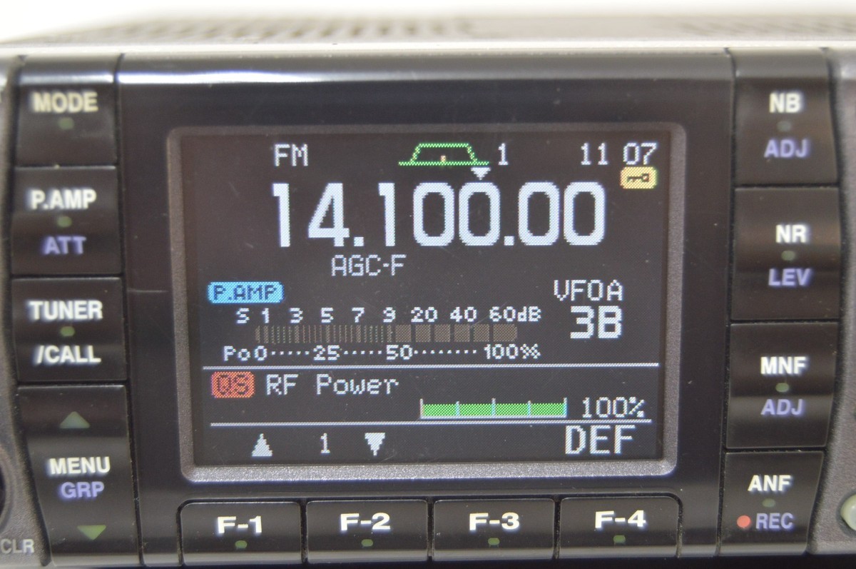 受信機 ICOM IC-7000 RigPix Database - Icom - IC-7000
