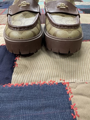 Mocassino Coach Ruthie Monogram in pelle indossato una volta firmato da donna taglia 9 - Foto 4 di 9