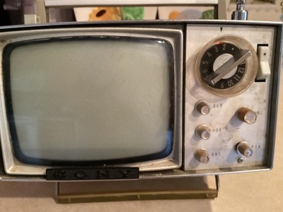 Vintage SONY 5-303W All Transistor Portable Analog Micro TV