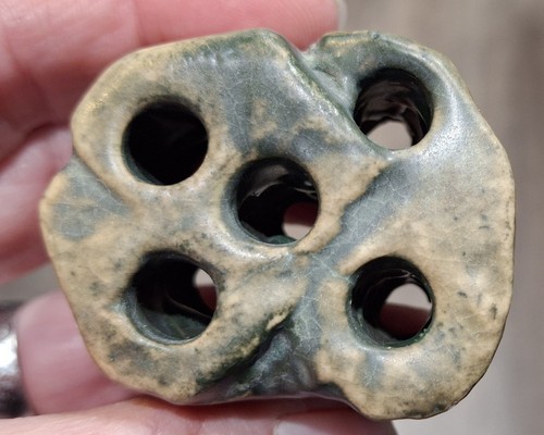 Vintage 1920er Weller Muskota/Holzkunst Block Keramik Blumenfrosch 5 Löcher Erdtöne - Bild 6 von 24
