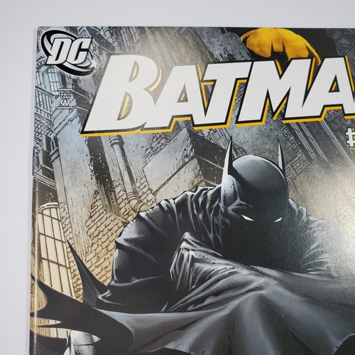 DC Comics Batman #700 NM 2010 Key Issue Multiple Versions of Batman Giant Size - Picture 4 of 8