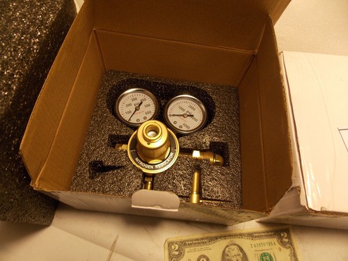 Nitrogen Argon Gas Regulator 0-600 PSIG HVAC Purging Pressure CGA580 4000 Psi - Picture 11 of 15