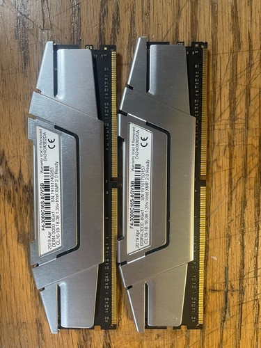 G.Skill Ripjaws DDR4-3000 8gx1 Set of 2 - Picture 2 of 2