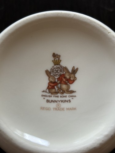 Two-handled Bunnykins Cup Mug Punch And Judy - Picture 3 of 3