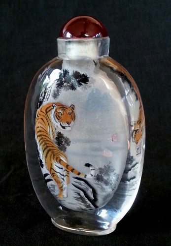 Vintage Chinese inner painted snuff bottle Siberian Tiger - Picture 9 of 12