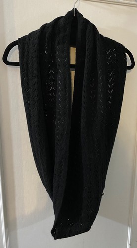 Beautiful Celeste Black Wool & Cashmere Open-Weave Infinity Scarf Loop - Picture 1 of 2
