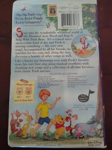 Disney Winnie The Pooh Sing A Song With Pooh Bear VHS  Sing Along Clamshell - Picture 2 of 3