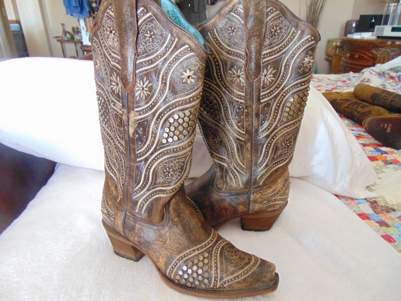 New Corral Ladies' Honey Embroidery Brass Studded Cowboy Cowboy Cowboy Boots E 1274 9 M 299 d42374 New Corral Ladies' Honey Embroidery Brass Studded Cowboy Cowboy Cowboy Boots E 1274 9 M 299 d42374