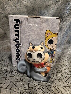 Nibble Squirrel Furrybones - 8367 Nibble Squirrel Furrybones - 8367