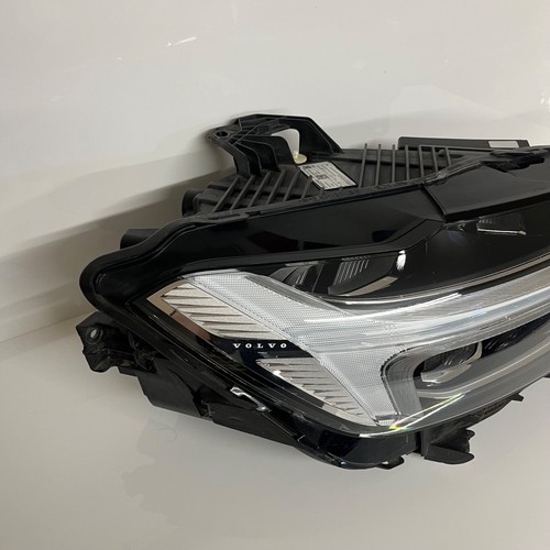 VOLVO S60 V60 DRIVER SIDE RIGHT LED HEADLIGHT 32133547 2018 2023 - Picture 4 of 18