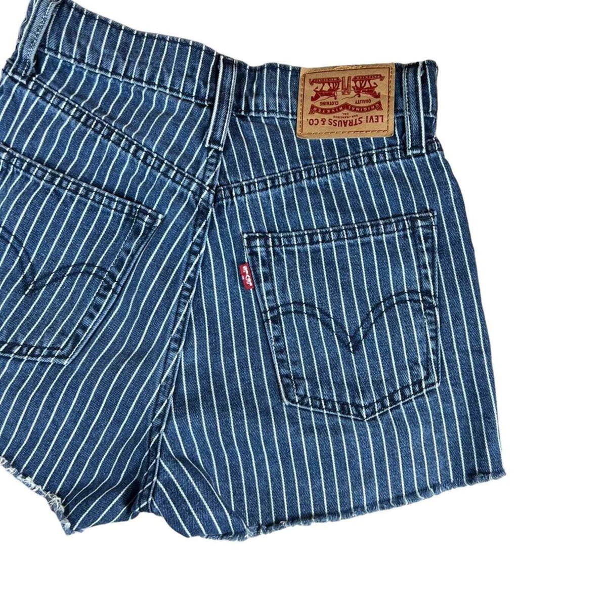 てん様 レア】Levi's x Stranger Things ストレートデニム Rare! Levi's x Stranger Things Pin Stripe Denim Cut Off