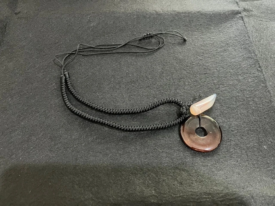 Elegant Chinese Agate Necklace with Tooth-Shaped Accent – Protective Energy - Image 2 of 4