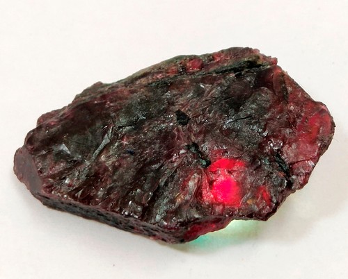 82 Ct Natural Red Garnet Rough Loose Gemstone - Picture 2 of 3