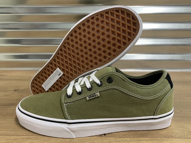 vans chukka low skate shoes