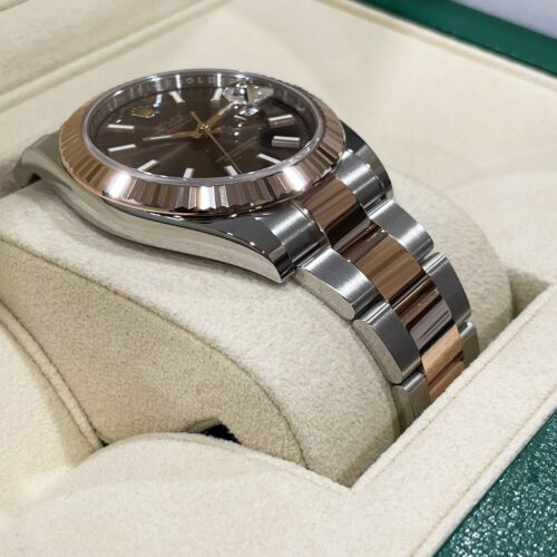 Rolex Datejust 41 Schokolade Gerillter Auster 18K Rose Gold 2023 Komplett - Bild 4 von 9