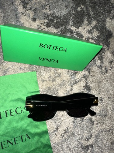 Sunglasses BOTTEGA VENETA Black Gold Boxy Cat Eye 54MM - Picture 7 of 7