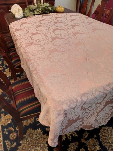 Oval Damask Tablecloth 82" Long and 70" Wide Color Mauve Very Nice - Picture 4 of 8