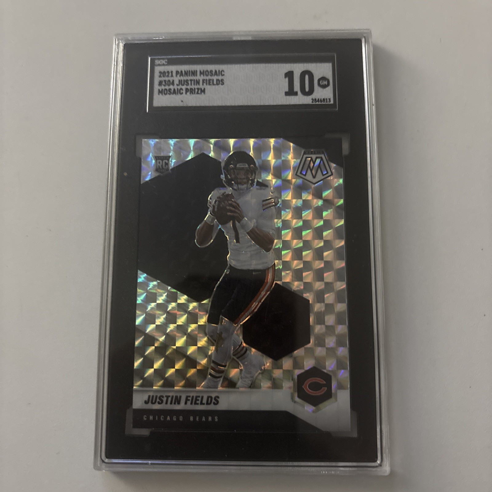 2021 Panini Mosaic - Rookies Justin Fields #304 Mosaic Prizm (RC)