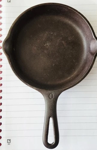 Antique Griswald #0 Cast Iron Skillet 562 Large Block Logo w/ Heat Ring