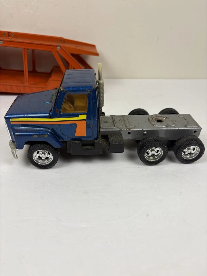 Vintage ERTL Pressed Steel Car Carrier Truck And Trailer Blue/Orange - Image 4 of 4