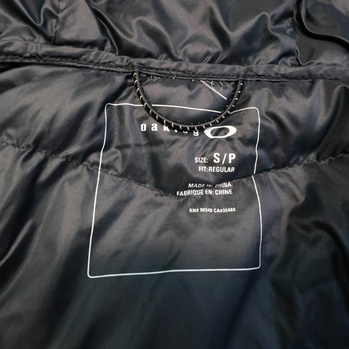 Oakley Daunenjacke Damen Small Maroon Vail Veterans Program gefütterter Mantel mit Kapuze - Bild 15 von 16