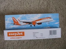 EasyJet Airbus A320Neo Snap-fit Model Plane 1/200 Model Plane