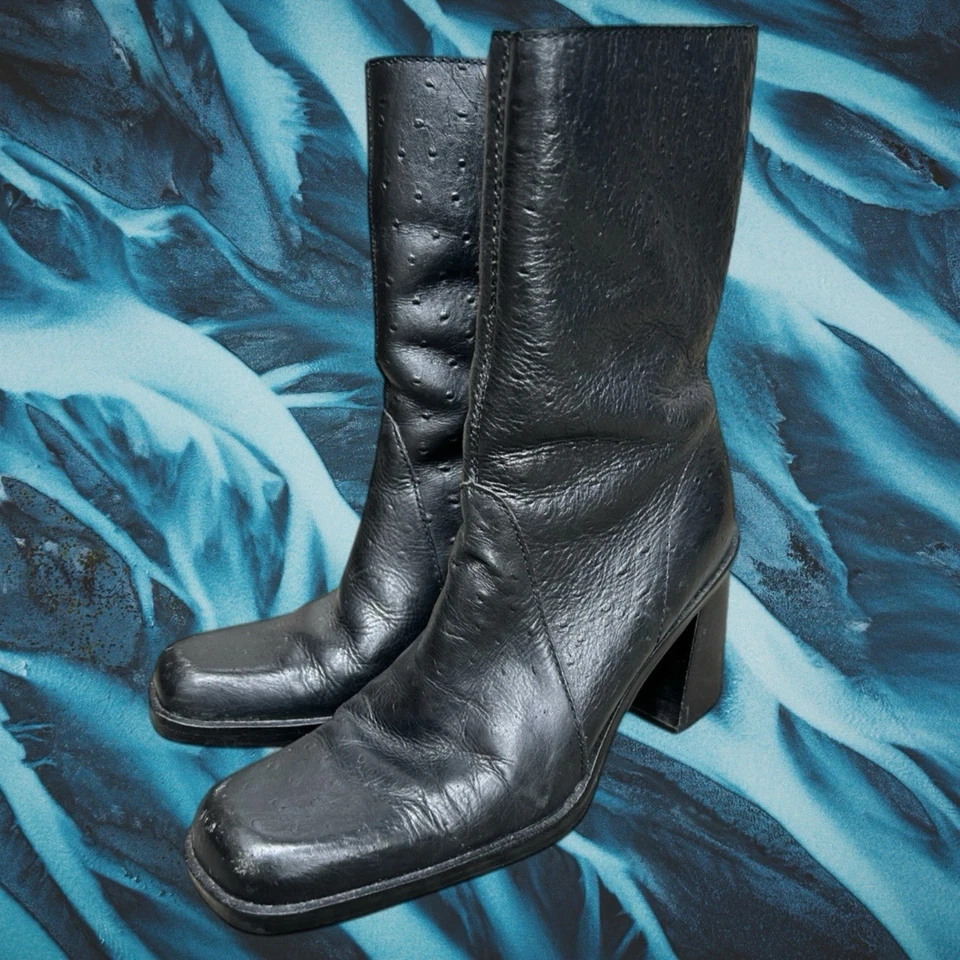 Botas Bratz MIA Vintage Y2K Tacón Grueso Negras Texturizadas Años 90 Cuero Talla 6.5 Foto 2 de 4