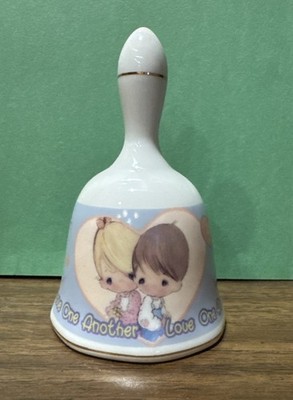 Precious Moments Bell 2000 ''Love One Another'' 4'' X 2 1/2'' Gold Trim.