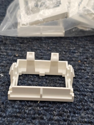 (10 PIECES) Panduit CHF2IW-X Mini-Com 2 Position 1/2 Flat Insert - Afbeelding 6 van 8