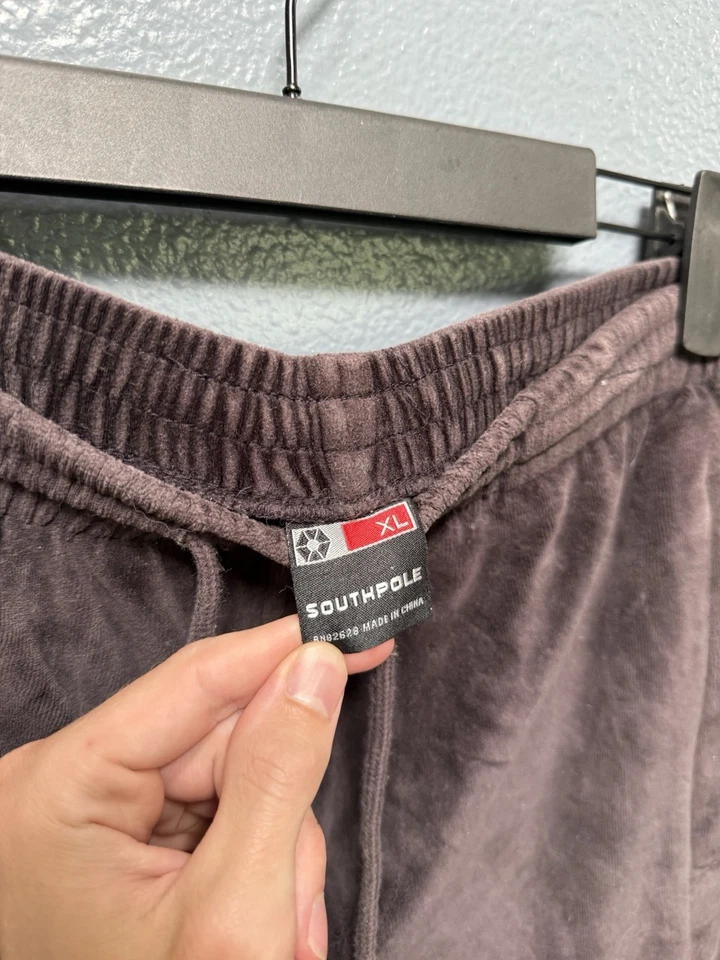 Pantalones deportivos vintage Y2K The South Pole para mujer de terciopelo negros talla XL  Foto 2 de 4