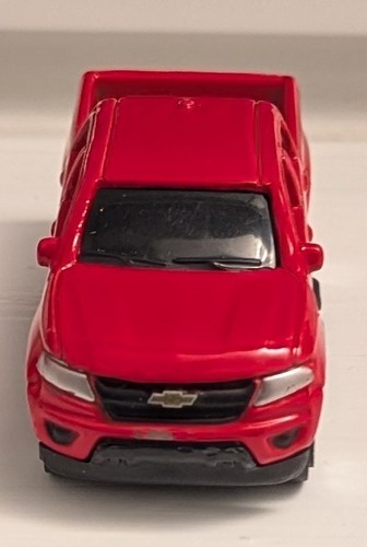 Maisto 2015 Chevrolet Colorado Z71 rot 1:64 Diecast Modell Pickup Truck - Bild 4 von 5