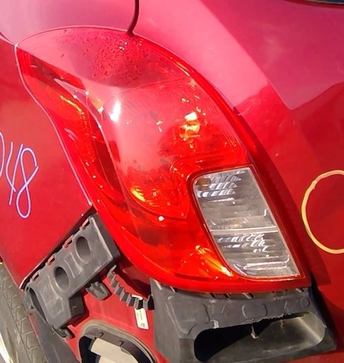 13 2014 15 16 Buick Encore Driver izquierda izquierda luz trasera lámpara Foto 2 de 4