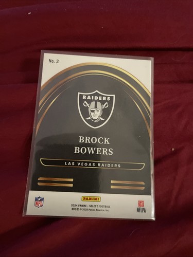 Tarjeta paralela de Brock Bowers de novato Prizm de fútbol americano selecto 2024 - Imagen 2 de 2