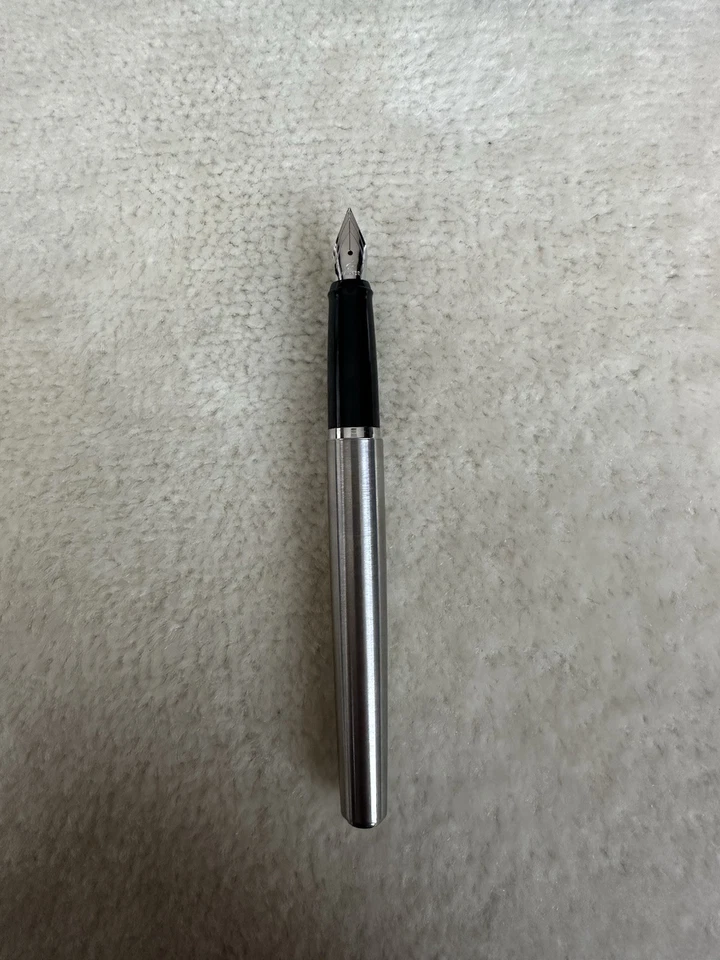 Parker Latitude Stainless Steel Chrome Trim Fountain Pen  - Image 2 of 4