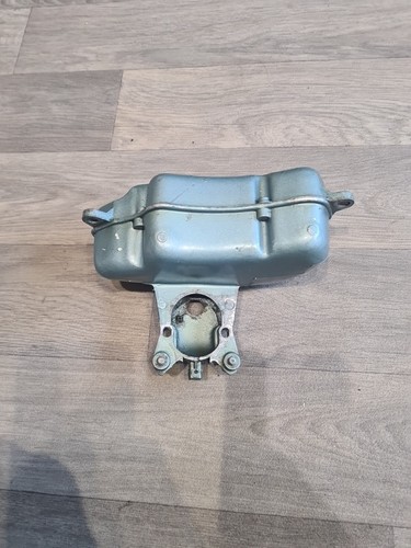 Evinrude Johnson 10hp Sportwin Air Box Outboard 203758 307404 - Picture 2 of 3