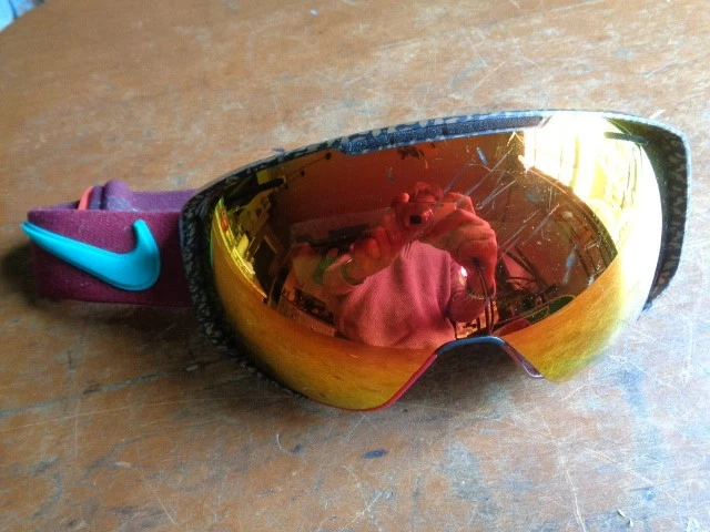 Preços baixos em Máscaras e Óculos De Sol Nike Esportes de Inverno