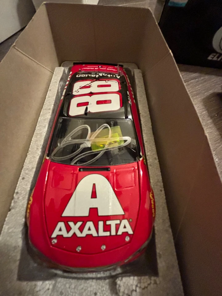 Dale Earnhardt #88 Axalta Last Ride Elite autografiado 1/24 Foto 4 de 4